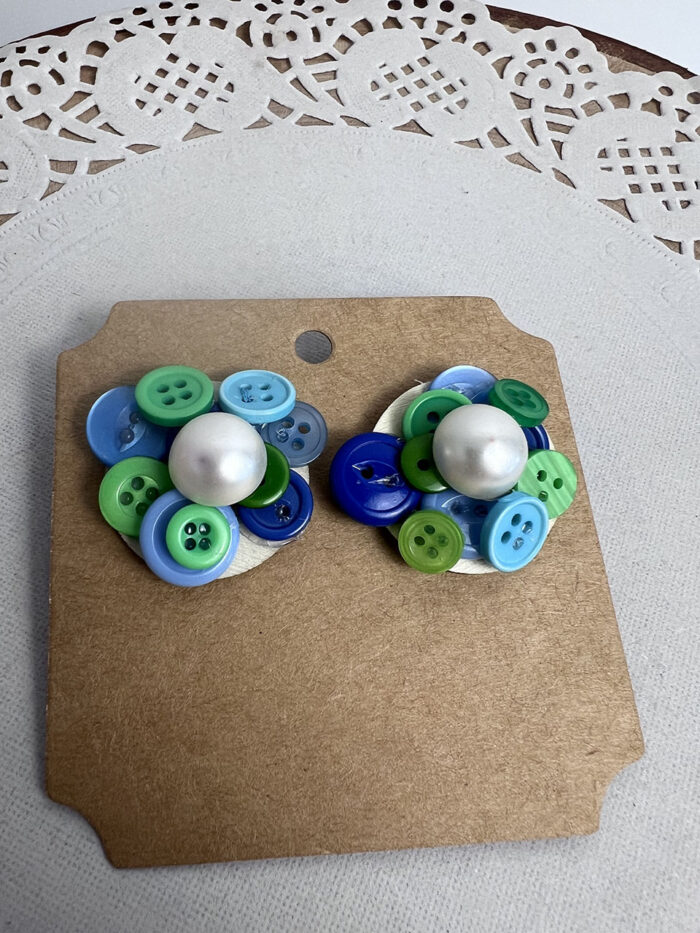 Boucles d'oreilles Green, Blue Button Pearl – Image 6