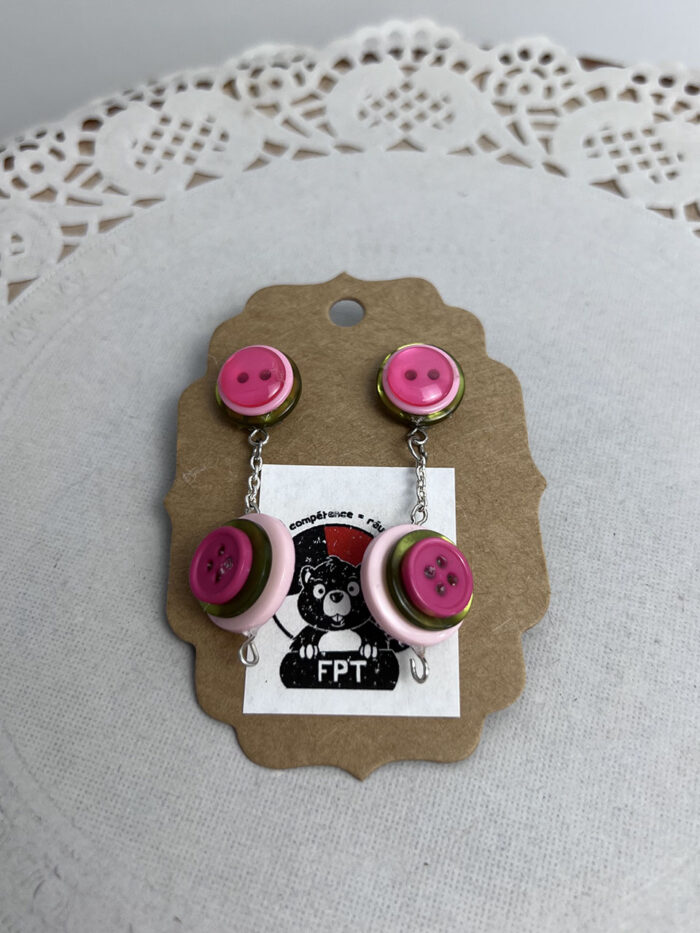 Boucles d'oreilles, boutons rose et vert Pink-button-pinky-rose-bouton-vert-recyclé – Image 7