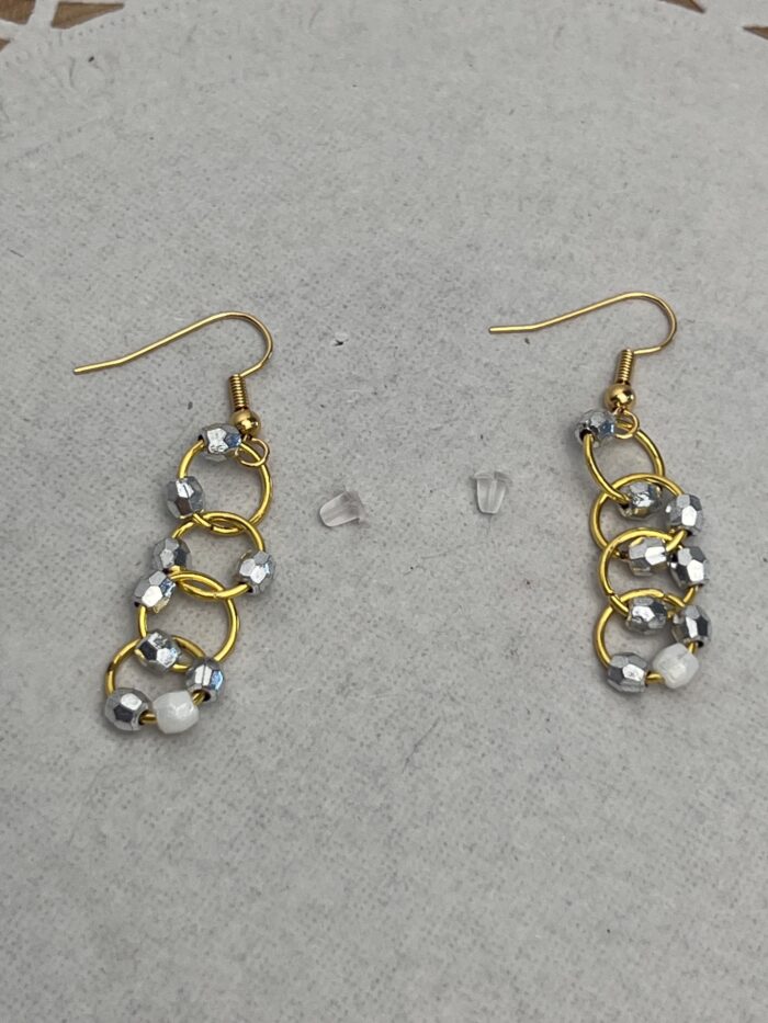 Boucles d'oreilles, chics, argents or, perle – Image 3