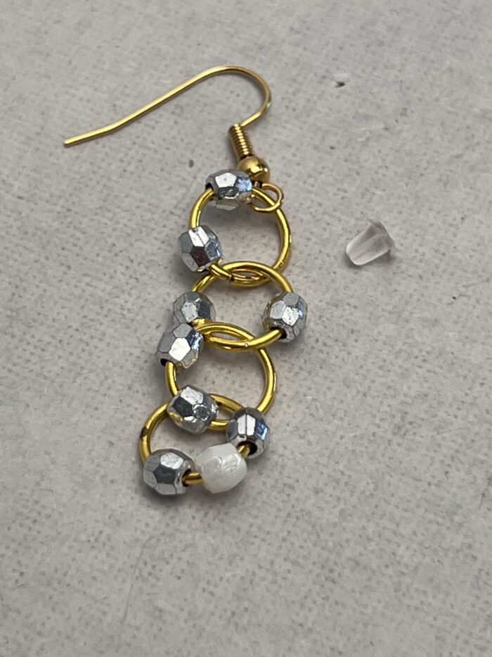 Boucles d'oreilles, chics, argents or, perle – Image 7