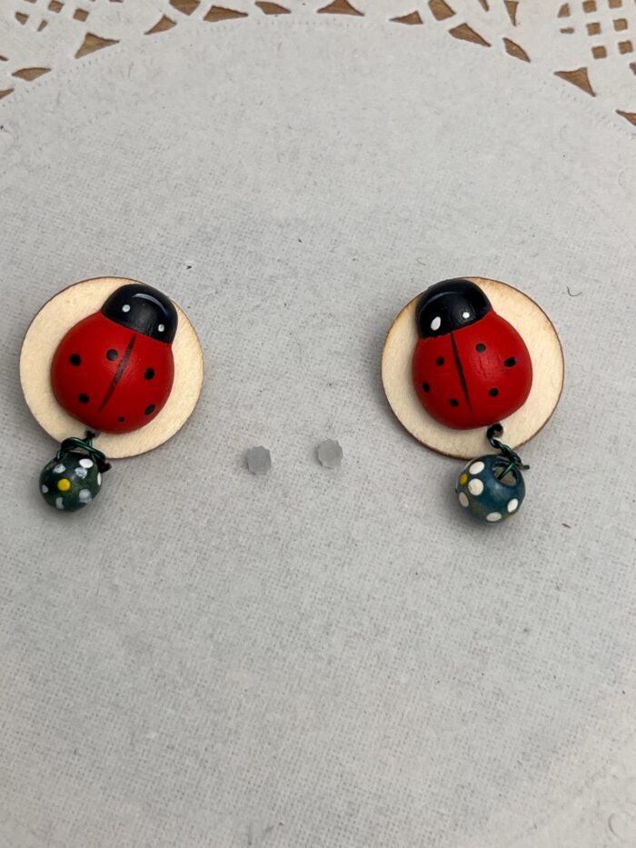 Boucles d'oreilles, coccinelle, rouge, vert, en bois – Image 2