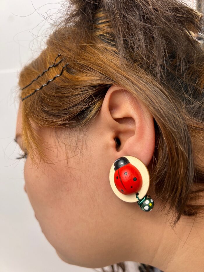 Boucles d'oreilles, coccinelle, rouge, vert, en bois – Image 6