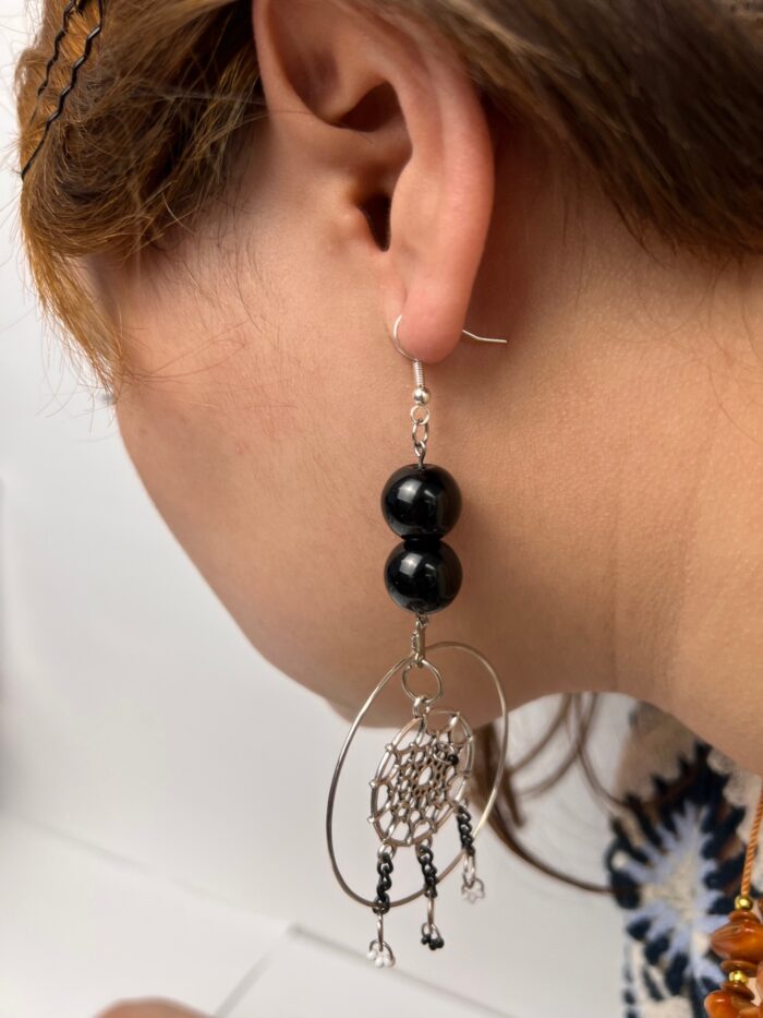 Boucles d'oreilles, perles, noires, capteur de rêve – Image 5