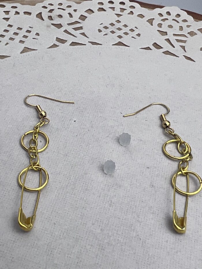 boucles-d'oreilles, or, épingle à couche avec chainette – Image 3