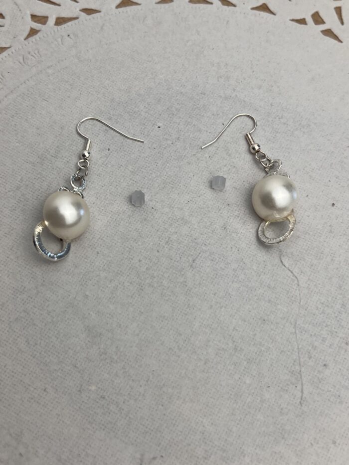Boucles d'oreilles perle, argent. – Image 2