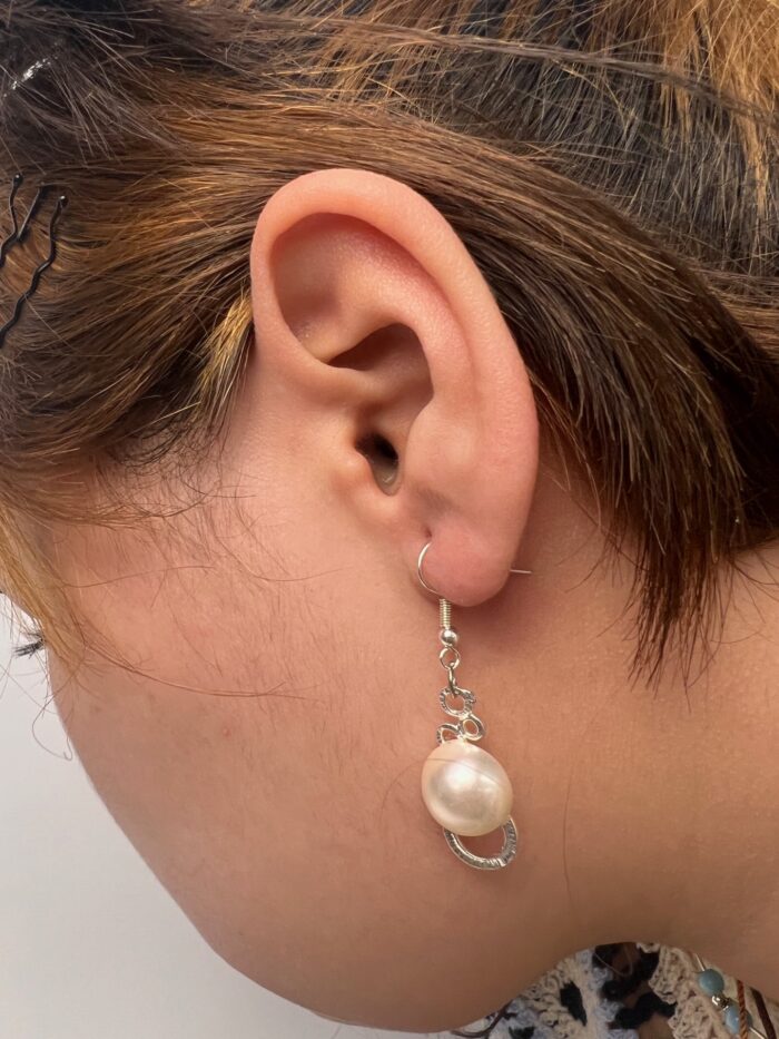 Boucles d'oreilles perle, argent. – Image 6